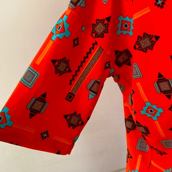 LuLaRoe “IRMA” HIGH-LOW TUNIC OVERSIZED TOP SIZE EXTRA SMALL 🌟NWT🌟 - Picture 4 of 11